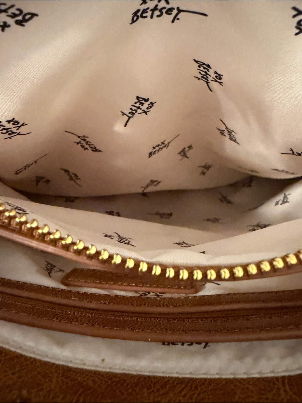 Authentic Betsey Johnson "XOKIARA" Quilted Heart Tote Bag - Picture 4 of 10